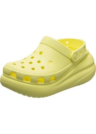 Жіночі шльопанці сабо кроксы на платформе crocs classic crush clog sulphur w6 w7 w8 w9 w102 фото