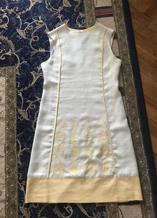 Плаття з вишивкою м