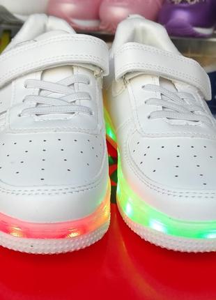 Белые деми кроссовки, кеды с подсветкойиэ led  для мальчика девочки leg подсветка5 фото