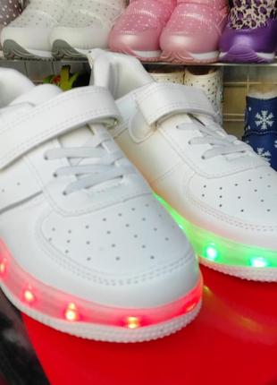 Белые деми кроссовки, кеды с подсветкойиэ led  для мальчика девочки leg подсветка6 фото