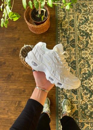 Жіночі кросівки nike білі сезон весна-осінь