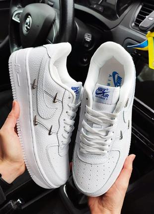 Чоловічі кросівки nike air force 1 lx chrome swooshees white білі