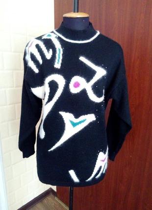 Вовняний светр з декоративною обробкою.2 фото