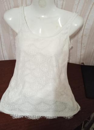 Белая летняя майка