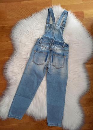 Джинсовый комбинезон, оверал, ромпер, штаны джинсы zara p.110 / 5 лет2 фото