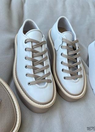Белые натуральные кожаные кроссовки кеды на бежевой толстой подошве с бежевыми шнурками кожа5 фото
