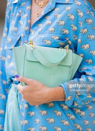 Zara рубашка стильная голубая, принт слоны, актуальная блузка6 фото