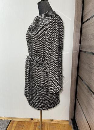 Шерстяное шерсть пальто с поясом2 фото