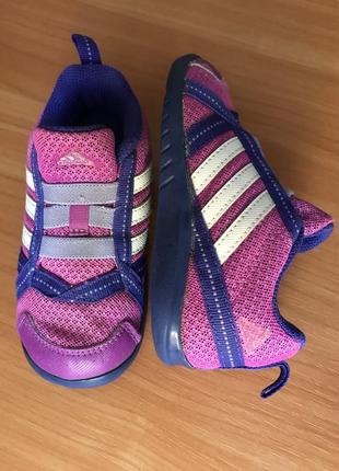 Кросівки adidas 24 розмір.