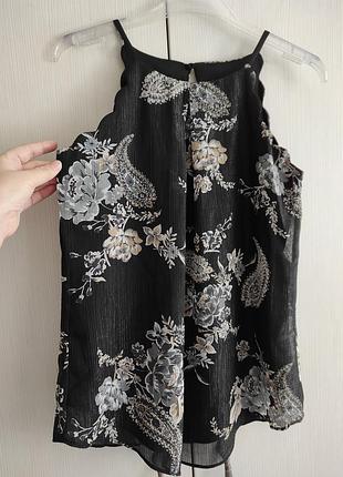 Красивый топ в цветочный принт bcx