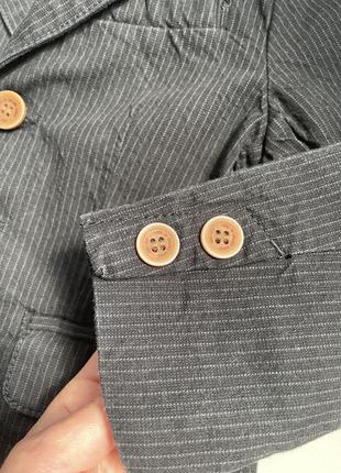 Черный пиджак в полоску 2-3 р5 фото