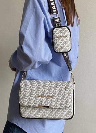 Сумка
michael kors padded shoulder
white