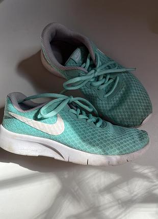 Кроссовки nike р.35