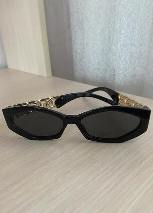 Чорні сонцезахисні окуляри від c&a