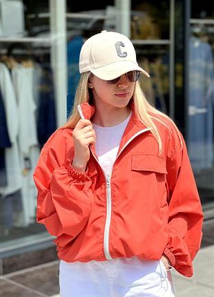 Стильная ветровка оверсайз