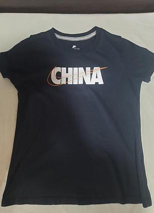 Футболка,известного бренда nike