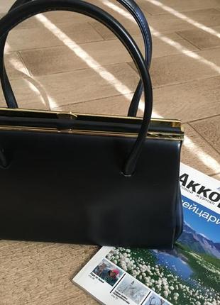 Елегантная красивая сумка