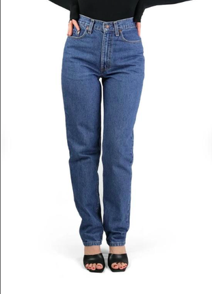 Levi’s vintage винтажные голубые mom джинсы с высокой посадкой1 фото