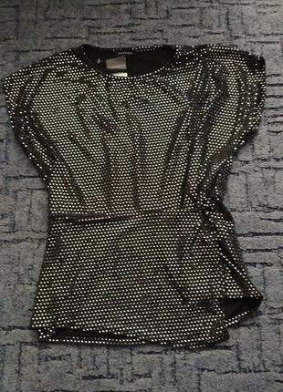 Блузка нарядна.