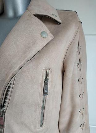 Очень стильная куртка-косуха primark  пудрового цвета из искусственной замши8 фото