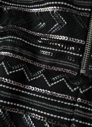 Расшитая пайетками юбка брендовая крутая красивая короткая черная мини юбка орнамент вышиванка короткая юбка new look m5 фото