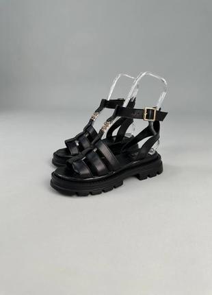 Стильні чорні сандалі/босоніжки з пряжкой ременцем жіночі шкіряні/шкіра  літні,жіноче взуття на літо 2023-20246 фото