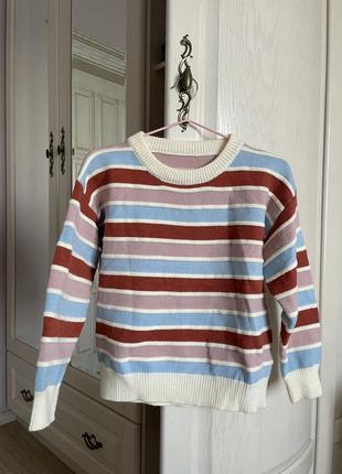 Новый свитер в полоску с приятными нежными пастельными цветами