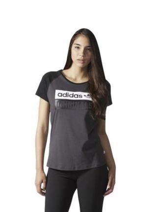 Жіноча футболка від adidas originals raglan w