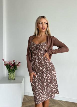 Платье 👗 костюм
 
тканина: сукня-софт, кофта-рубчик
розміри: 42-44, 46-48
кольори: мокко, зелений, червоний, чорний, білий+ пудра, синій+молочний3 фото