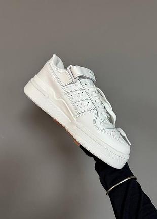 Adidas forum “full white” 2