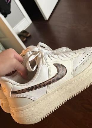 Кросівки nike
