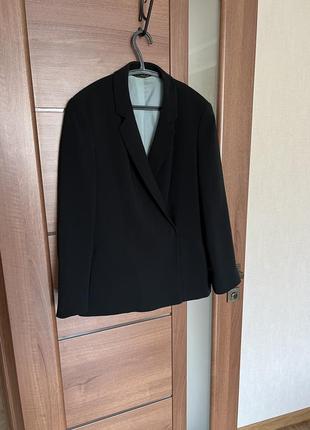 Пиджак черный классика на подкладке размер м1 фото