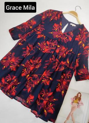 Платье мини синего цвета в красный цветочный принт свободного кроя оверсайз от grace mila m