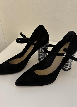 Туфли черные замшевые bata1 фото