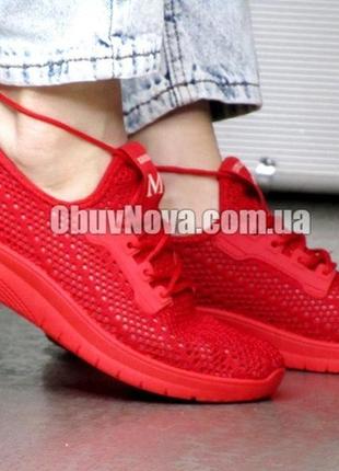 Кросівки літні червоні в сітку жіночі3 фото