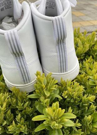 Оригінальні кросівки adidas5 фото