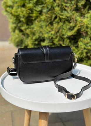 Красивая женская сумка черная с длинным ремешком3 фото