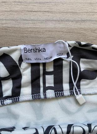 Y2k платье без бретеля с готическими надписями bershka3 фото