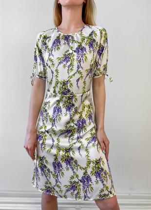 Ніжна літня сукня міді в квітковий принт