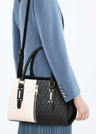 Модная и оригинальная женская сумка на плечо черно-белая комбинированная, женская сумочка эко кожа белая