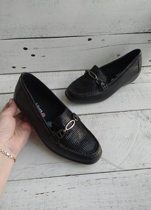 Новые кожаные балетки лоферы слипоны туфли padders 35-36p