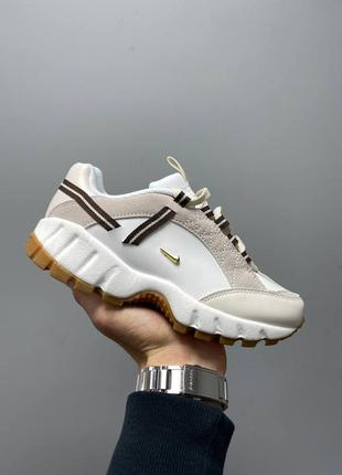 Красивейшие женские кроссовки nike air humara lx jacquemus beige бежевые с молочным