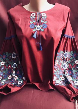 Стильна сучасна блуза з вишивкою вишиванка вышиванка бордо