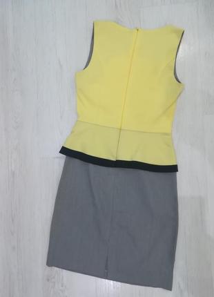 Желто-серое строгое платье2 фото