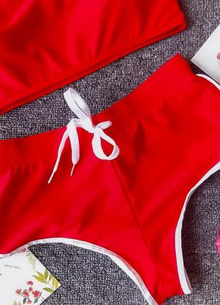 Спортивний роздільний червоний білим купальник шорти бразильяна на резинці топік чашки2 фото