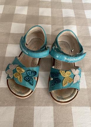 Детские сандали3 фото