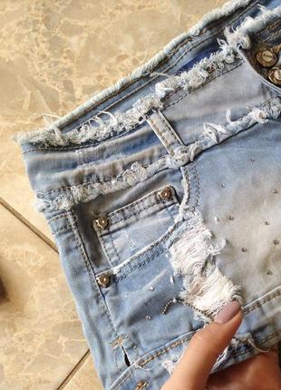 Стильний джинсовий комплект з рваними шортами♥️5 фото