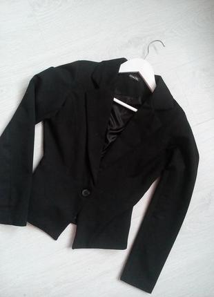 Піджак чорний