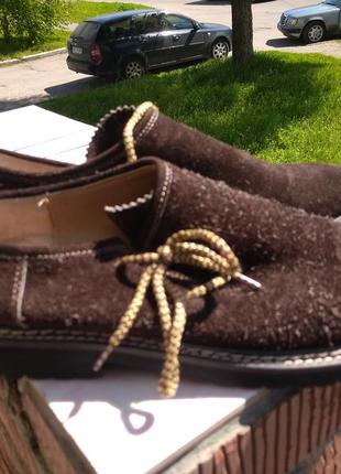 Замшеві туфлі