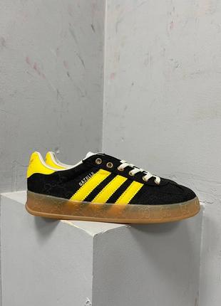 Кросівки gucci x adidas gazelle black gg monogram чорні з жовтим жіночі / чоловічі